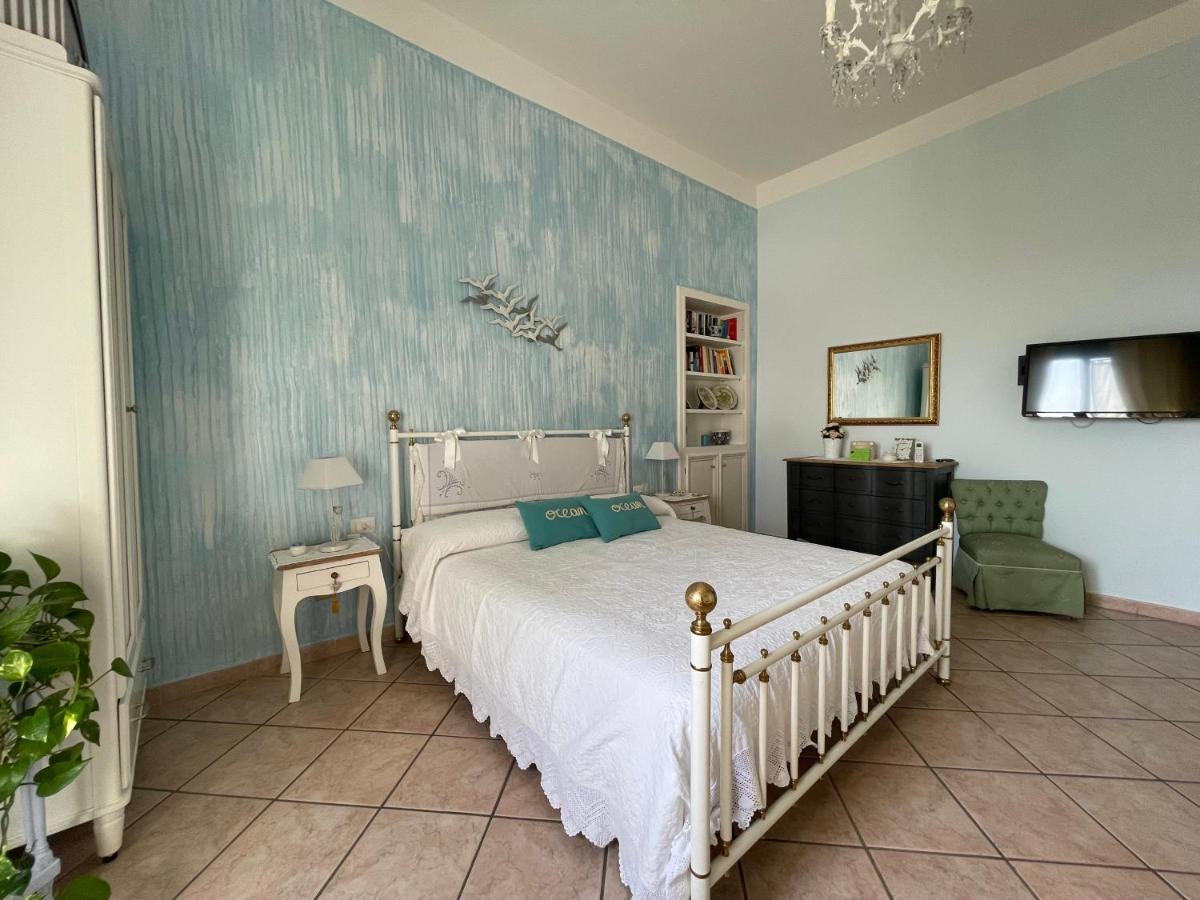A Casa Di Stella Apartment Салерно Екстериор снимка
